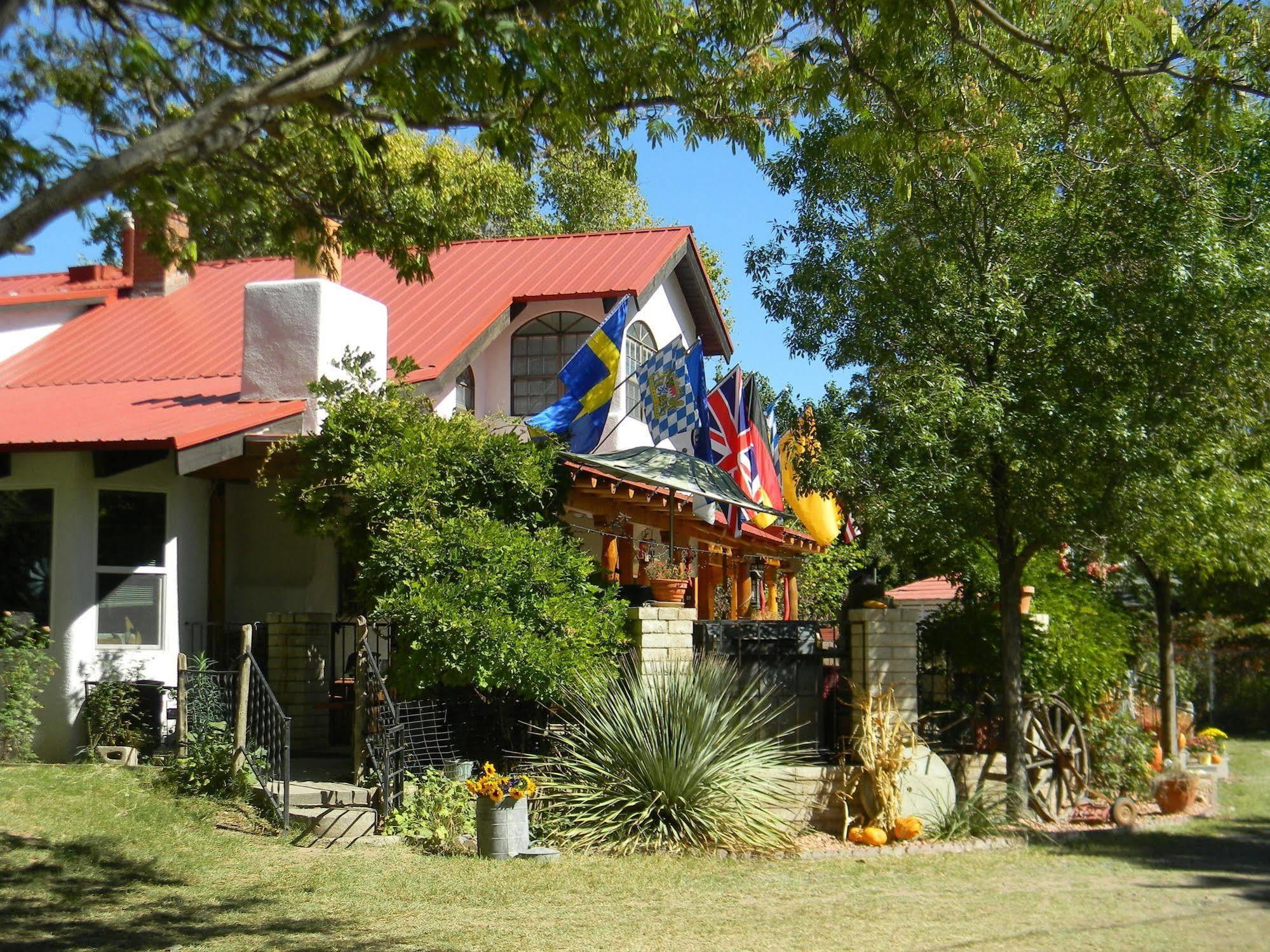 Red Horse Bed And Breakfast Albuquerque Exterior photo